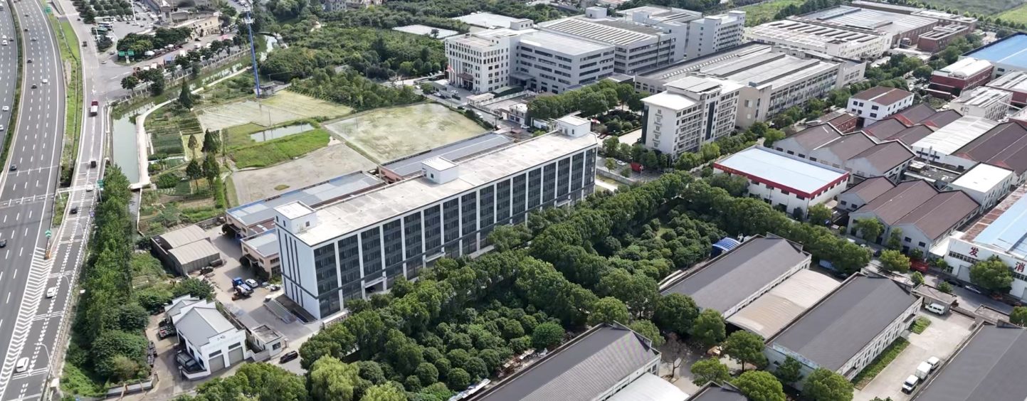 Velkor Factory located in Hangzhou,Xiaoshan. Specialized in EMT conduit and its fittings